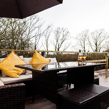 The Woodland Lodge - Wood Fired Hot Tub And Firepit Hambleton Eksteriør billede