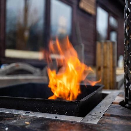 The Woodland Lodge - Wood Fired Hot Tub And Firepit Hambleton Eksteriør billede